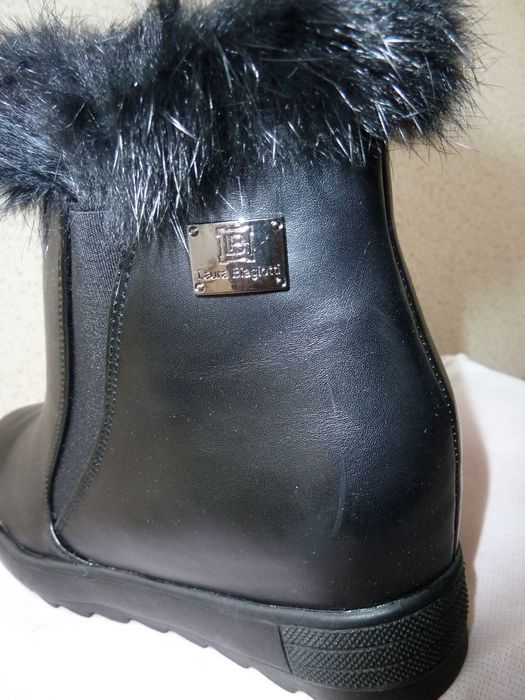 Botas novas Laura Biagiotti 38