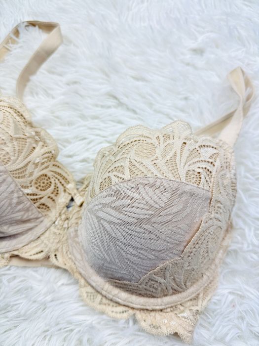Biustonosz usztywniany 75D beżowy Debenhams