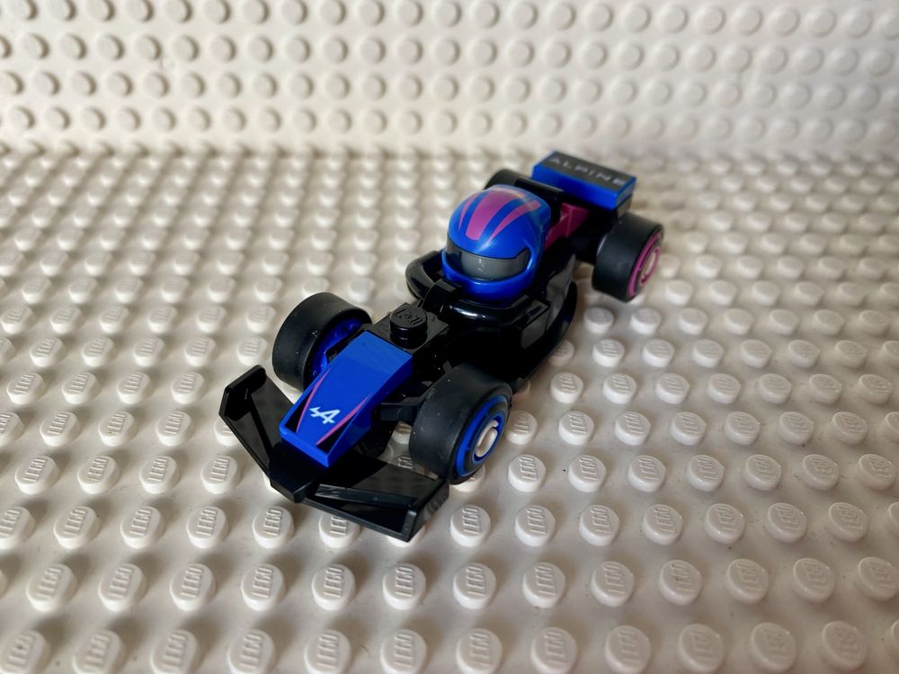 Lego Minifigures Kolekcjonerski bolid F1 71049