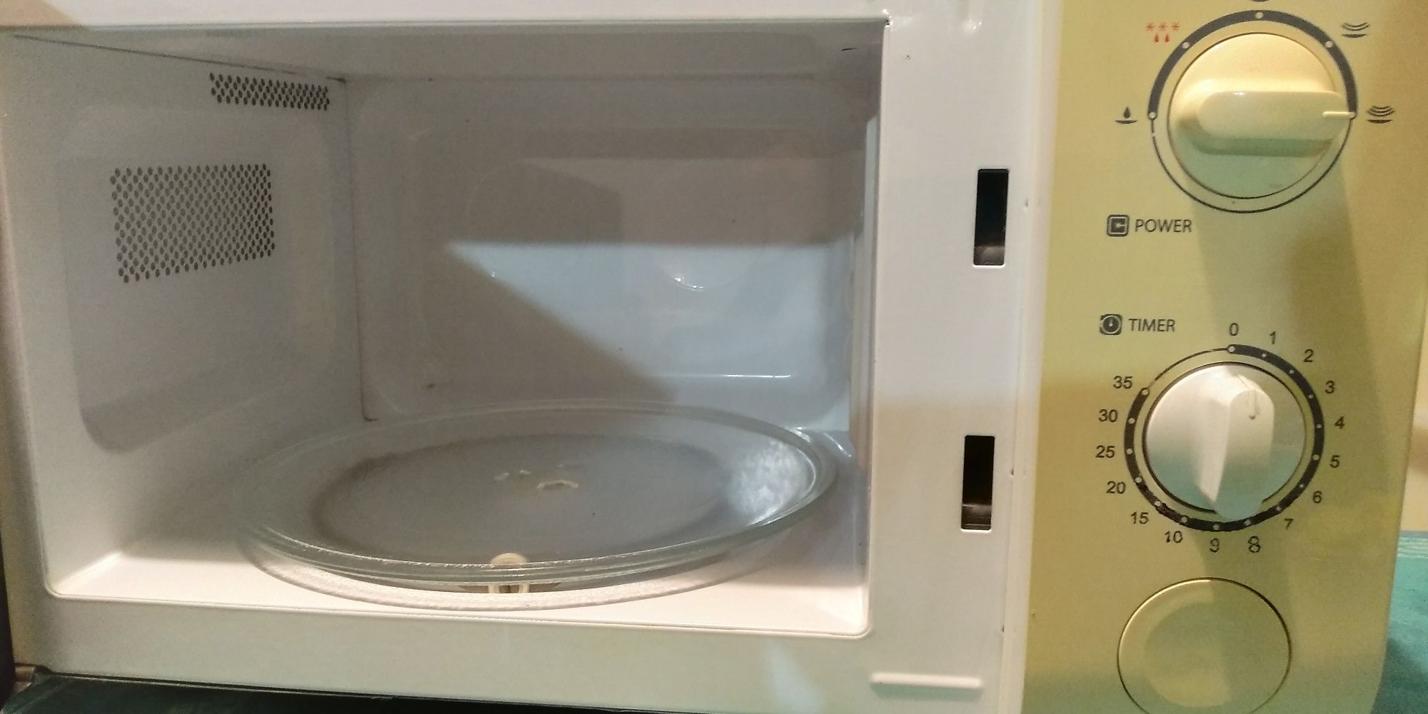 Microondas Daewoo pouco uso
