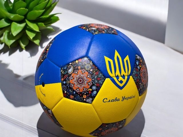 Мяч футбольний Україна розмір 5 безкоштовна доставка