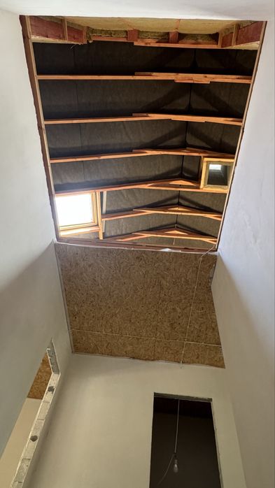 Таунхаус із чистовим наповненням у Стоянці біля рекреаційної зони