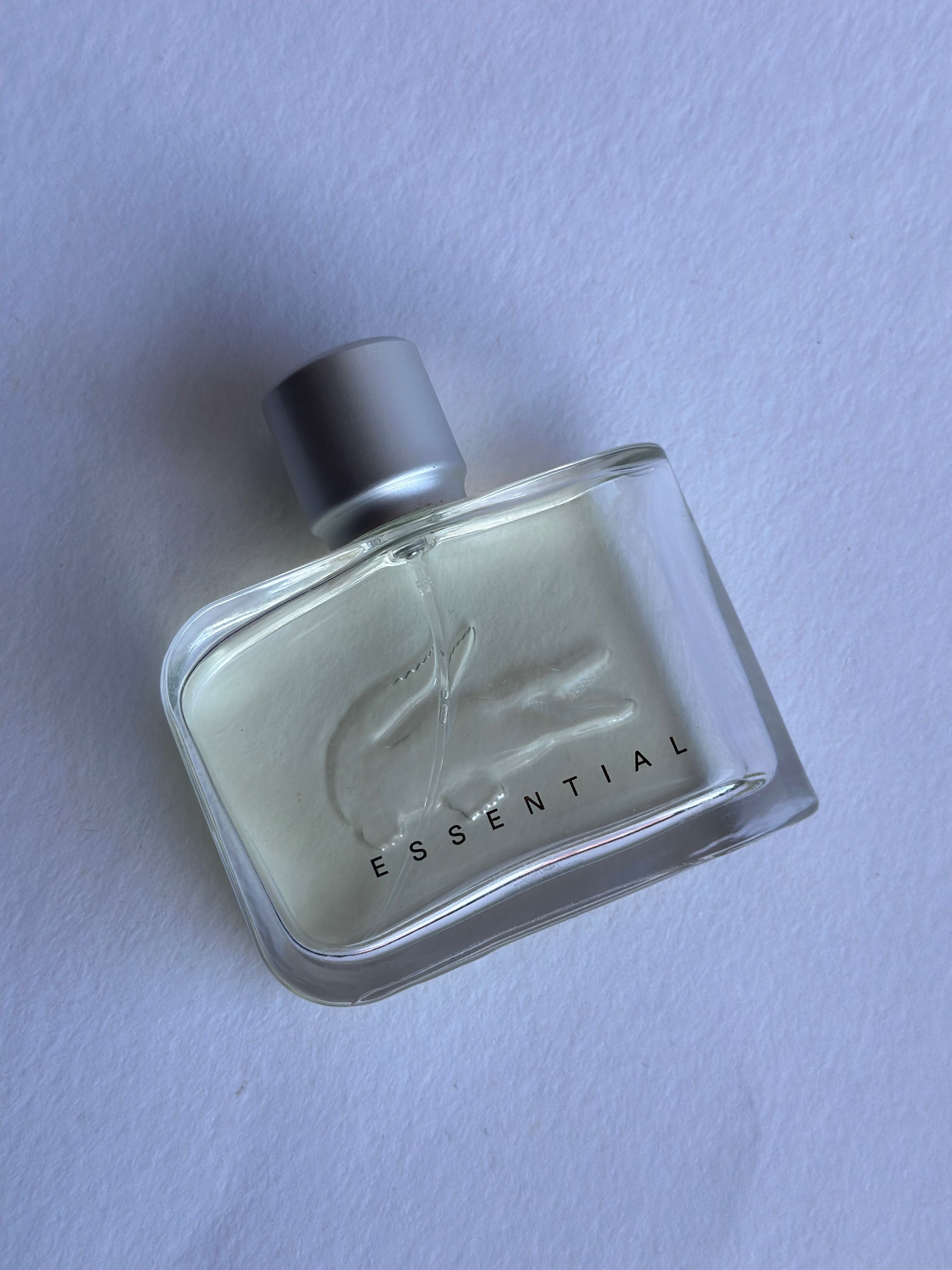 Парфюм Lacoste Essential