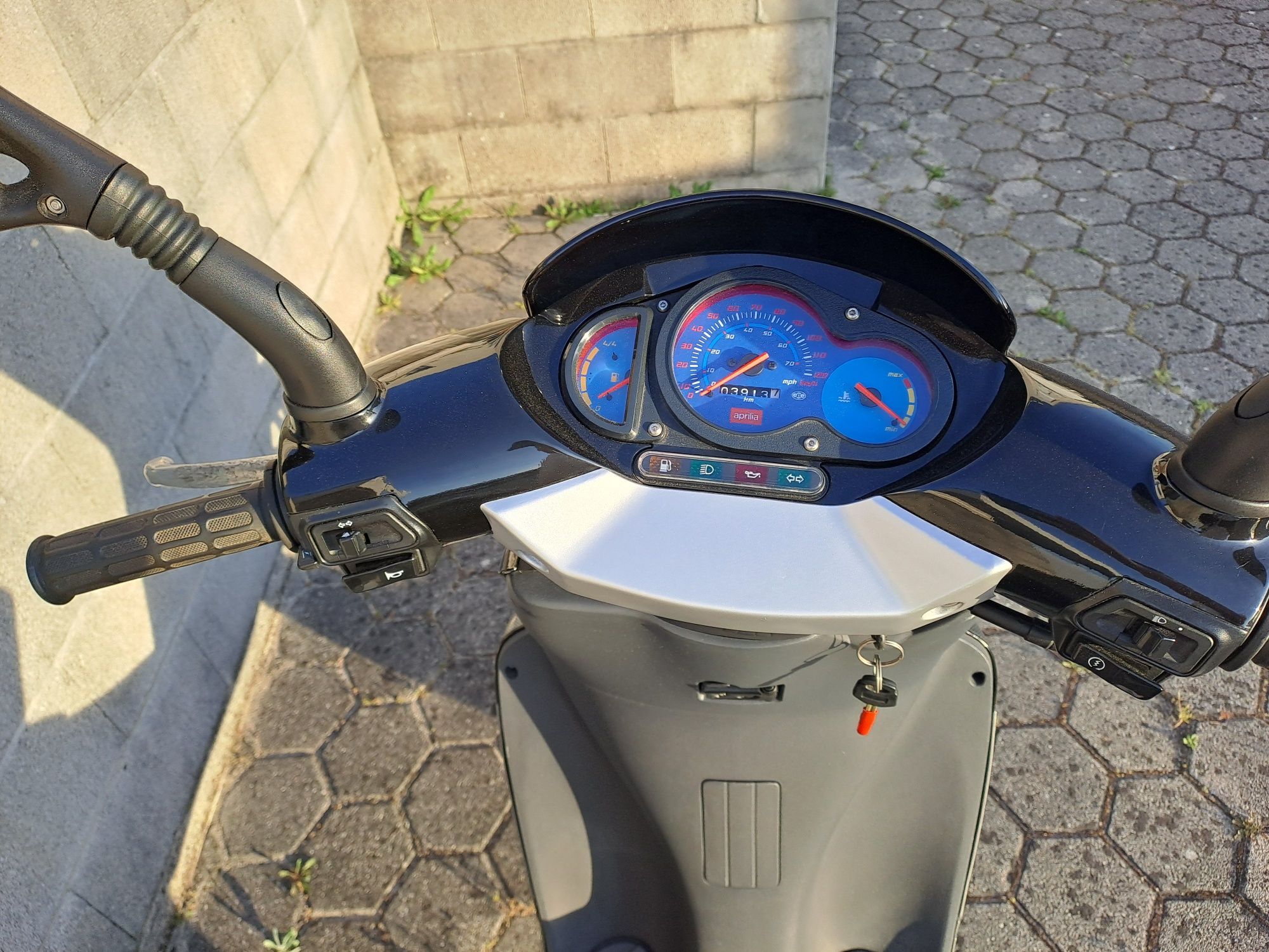Aprilia SR Stealth 50