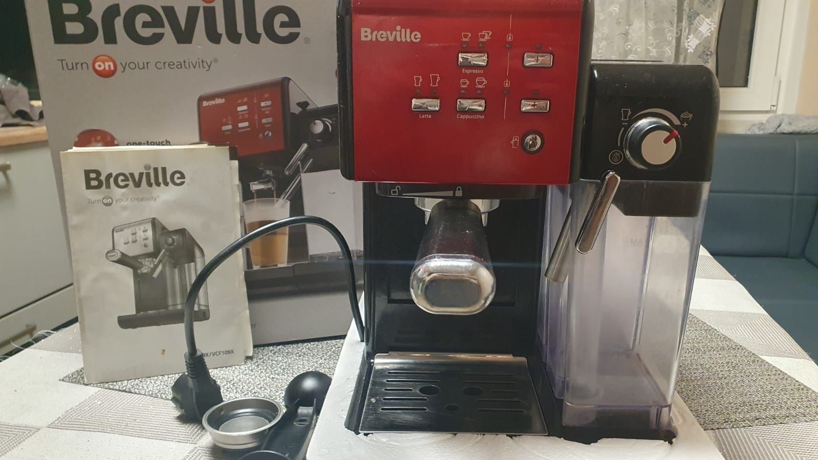 Breville prima late 2 stan b.dobry