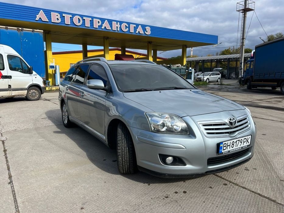 Toyota Avensis T25 2007 1.8  бензин