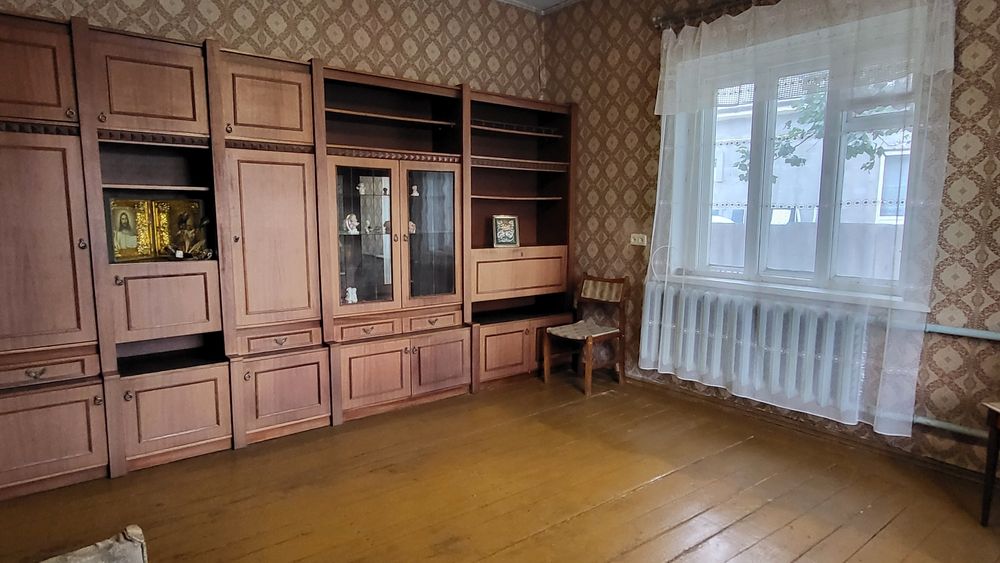 Здаю половину будинку