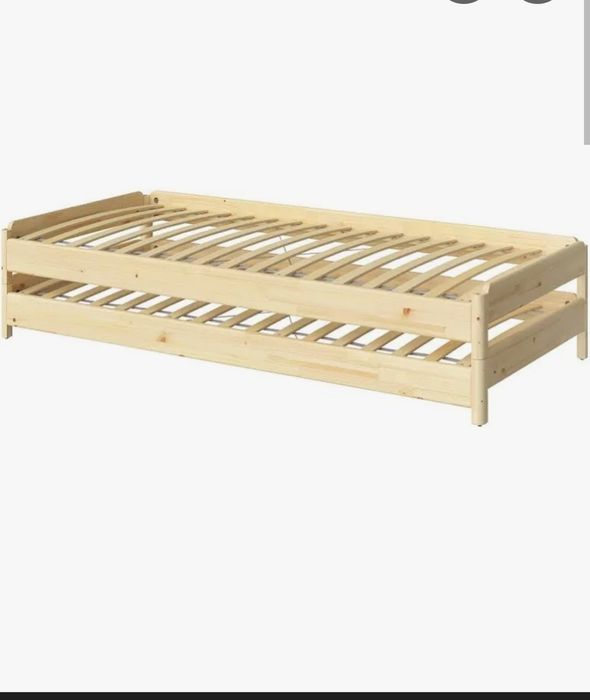Cama Ikea -  UTAKER