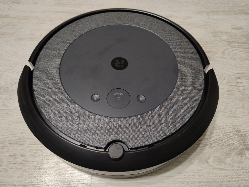 Płyta główna z obudową Robot Sprzątający Irobot Roomba i3 (uszkodzona)
