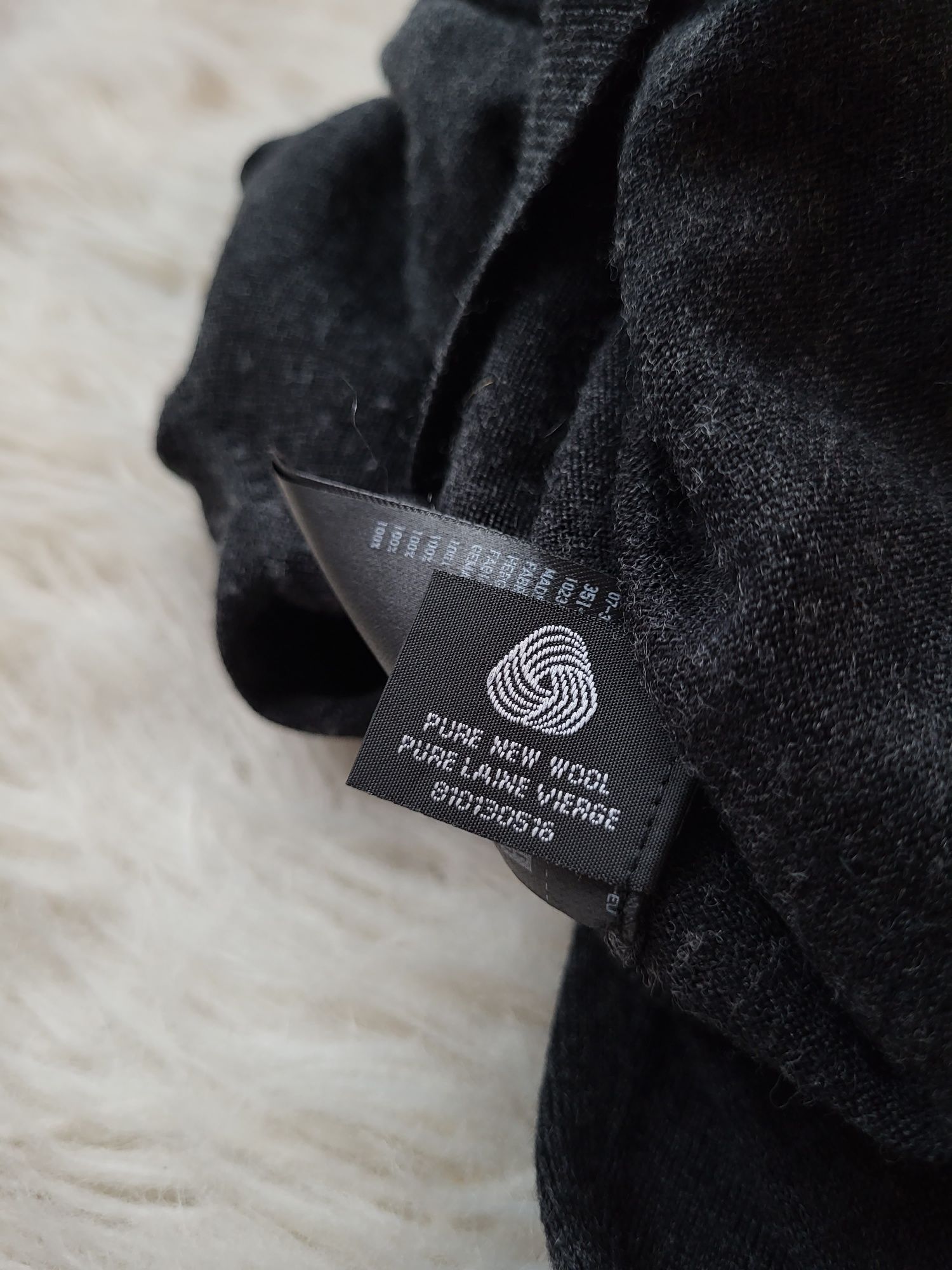 Szary grafitowy sweter wełniany oversize premium basic rozmiar XS