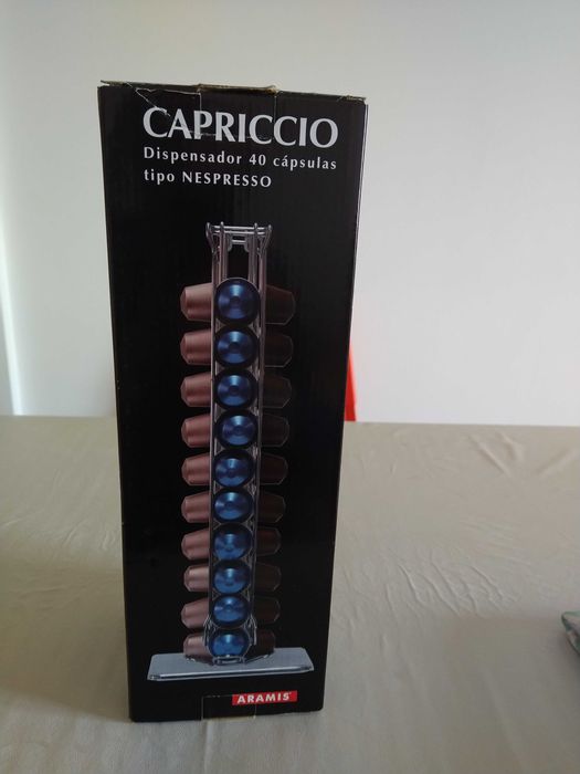Dispensador de cápsulas de café