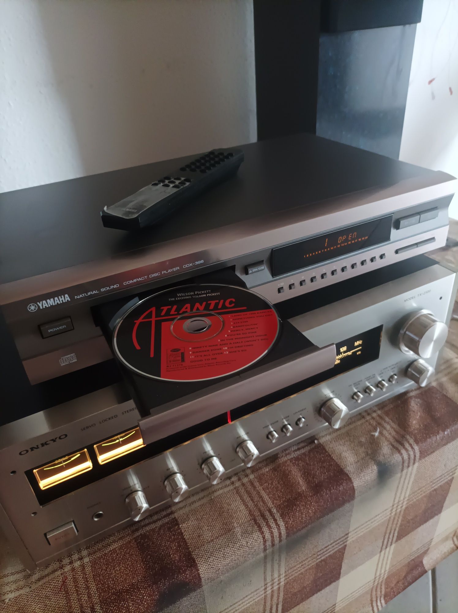 CD Yamaha CDX-396,pilot super!