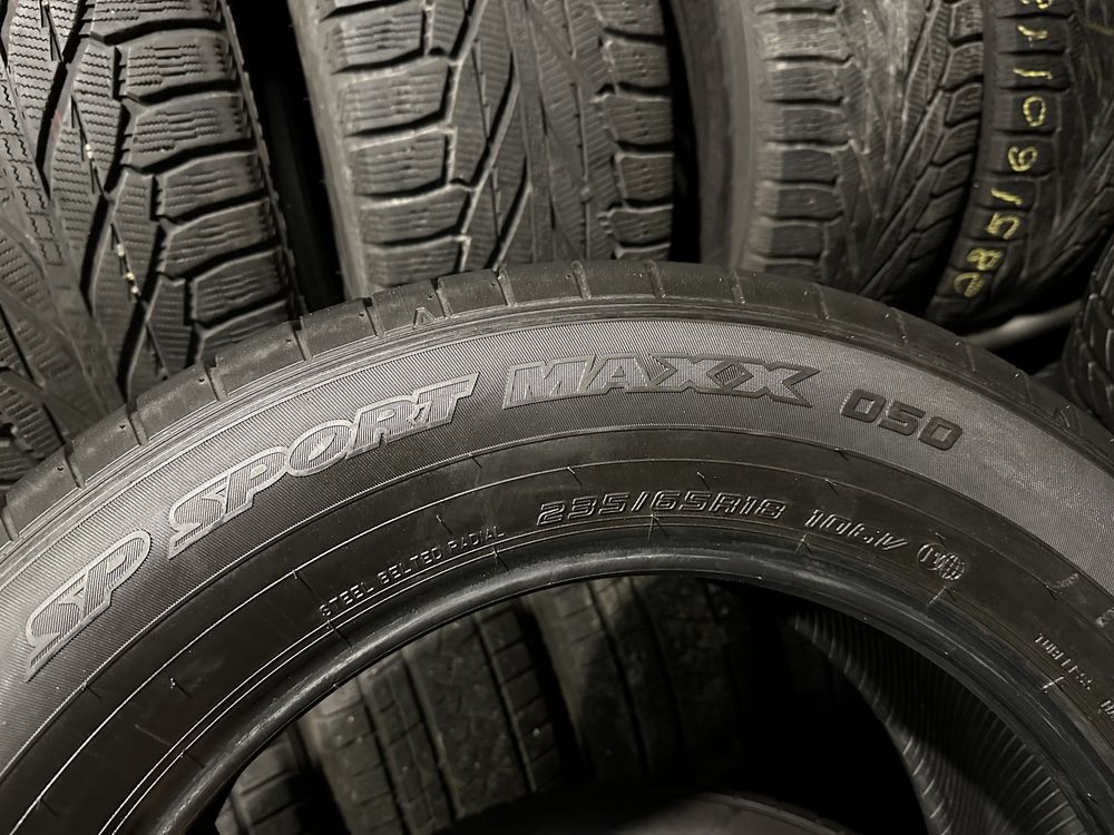 666 Комплект Летних шин R18 235/65 Dunlop Sport Maxx 050