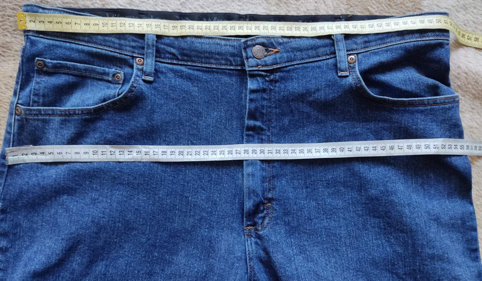 Продам мужские стретчевые джинсы wrangler W38