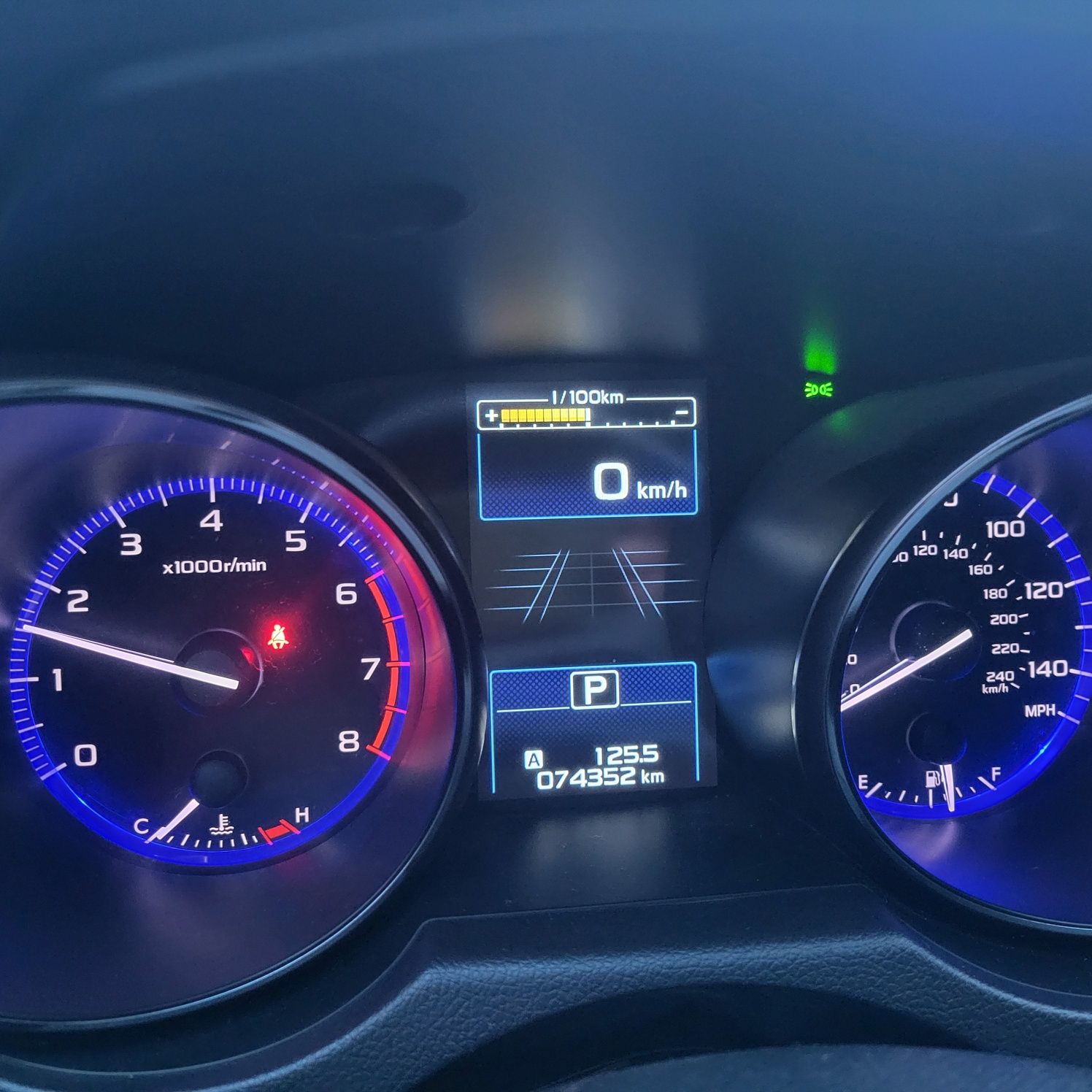 Subaru legacy 2016р