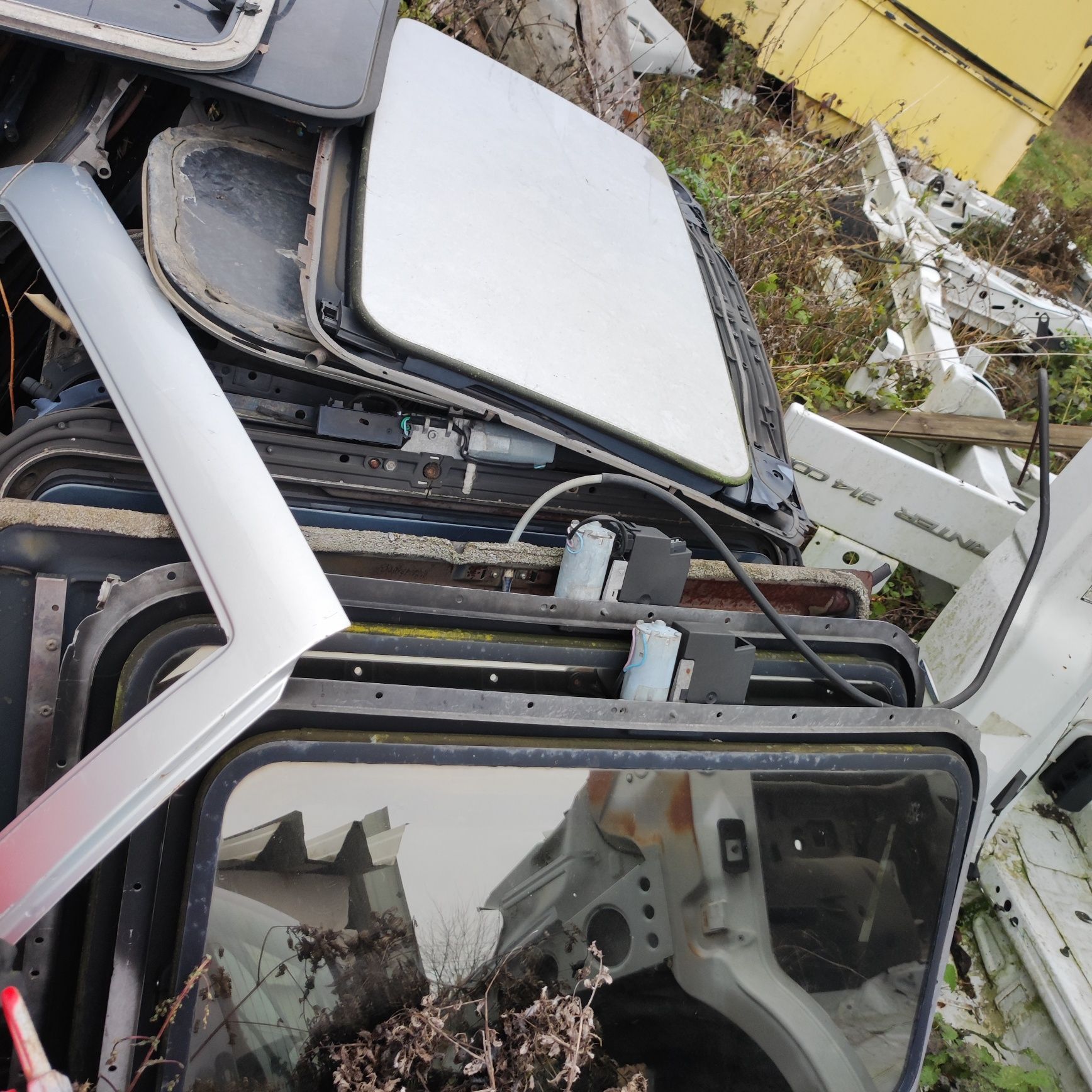 Mercedes 124 190 sprinter Vito kaczka VW szyberdach szyba uchylna