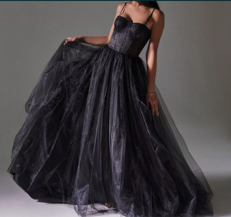 Випускна сукня, вечірня сукня