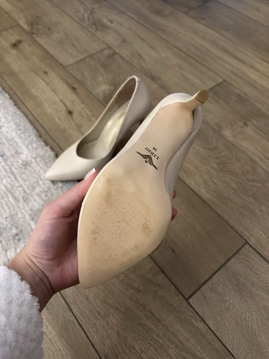 Туфлі шкіряні жіночі бежеві Туфлі для нареченої Туфли для невесты 38р