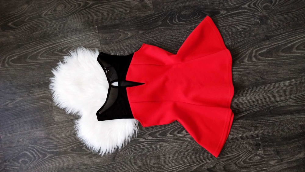 Czerwona bluzka damska NA SYLWESTRA push up z baskinką Tally Weijl