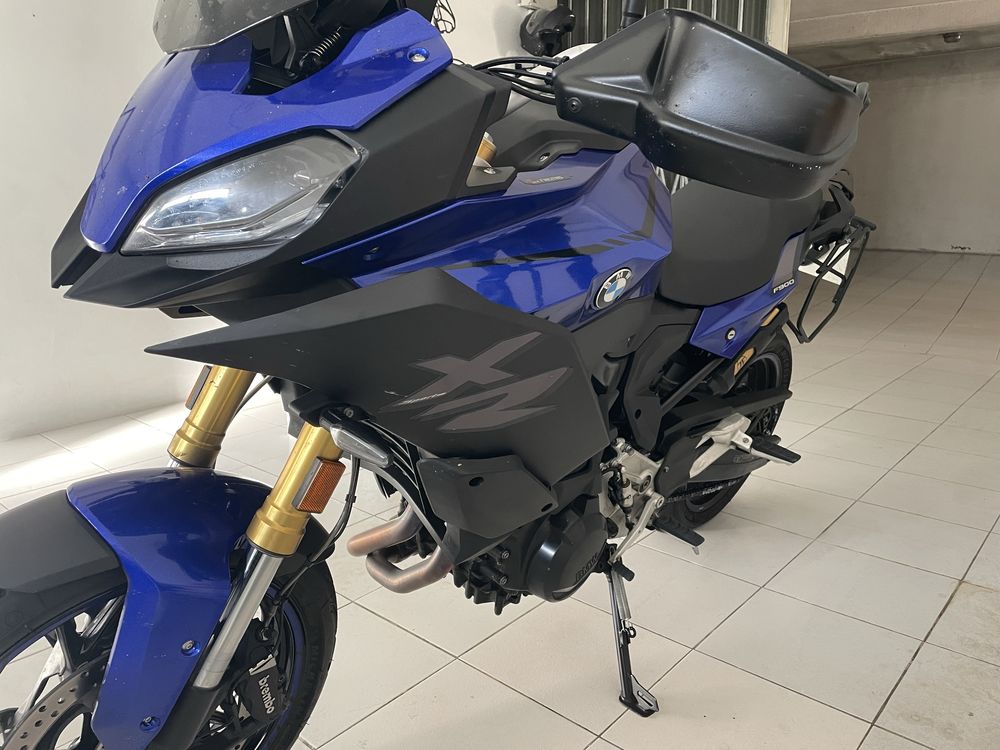 BMW F 900 XR como nova