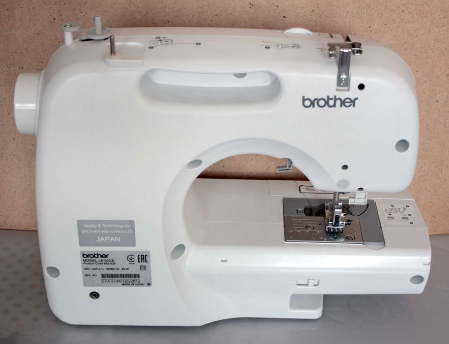 Швейная машина компьютеризированная Brother JS 50 CE Original