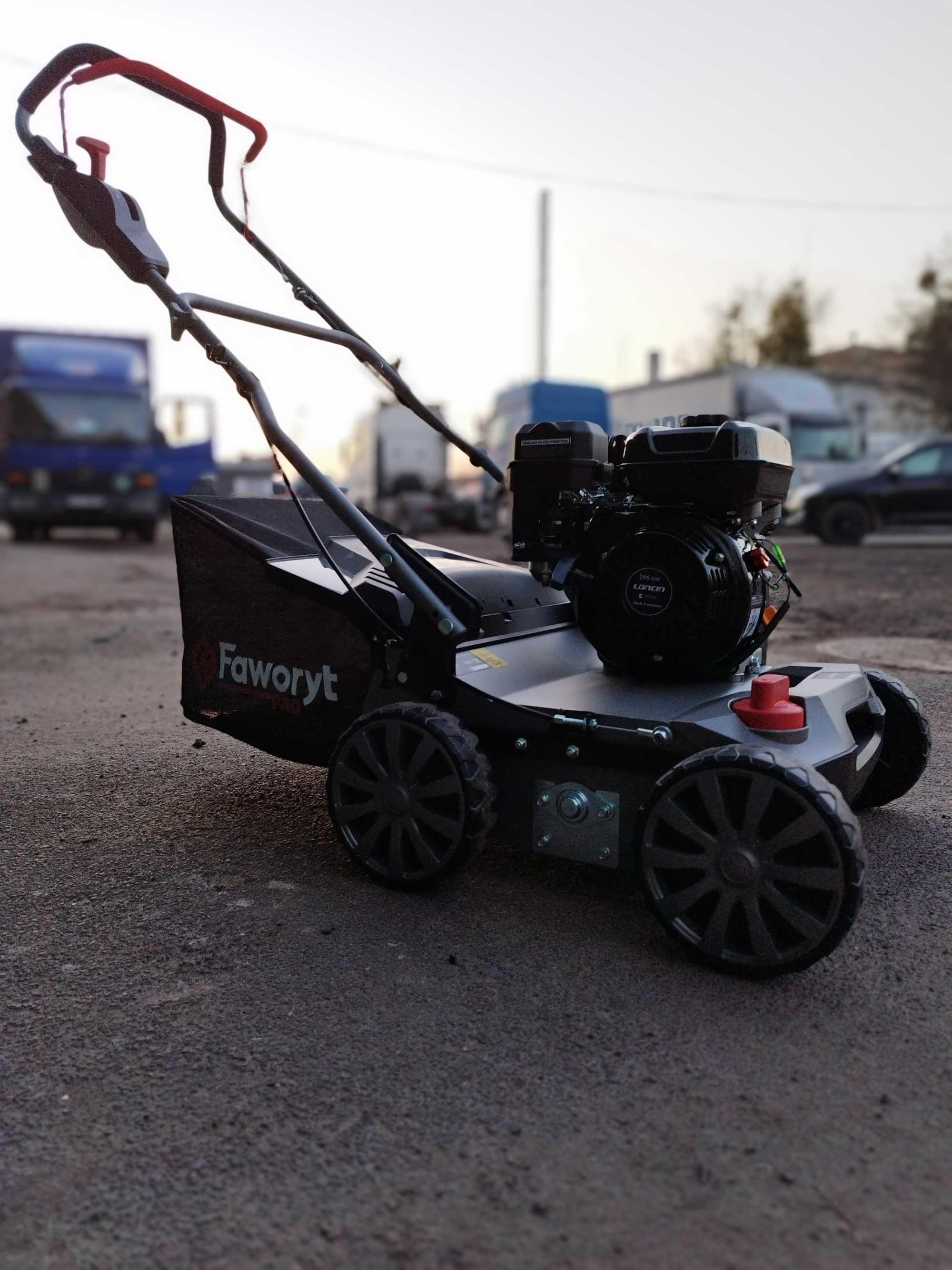 Wertykulator spalinowy RP40L