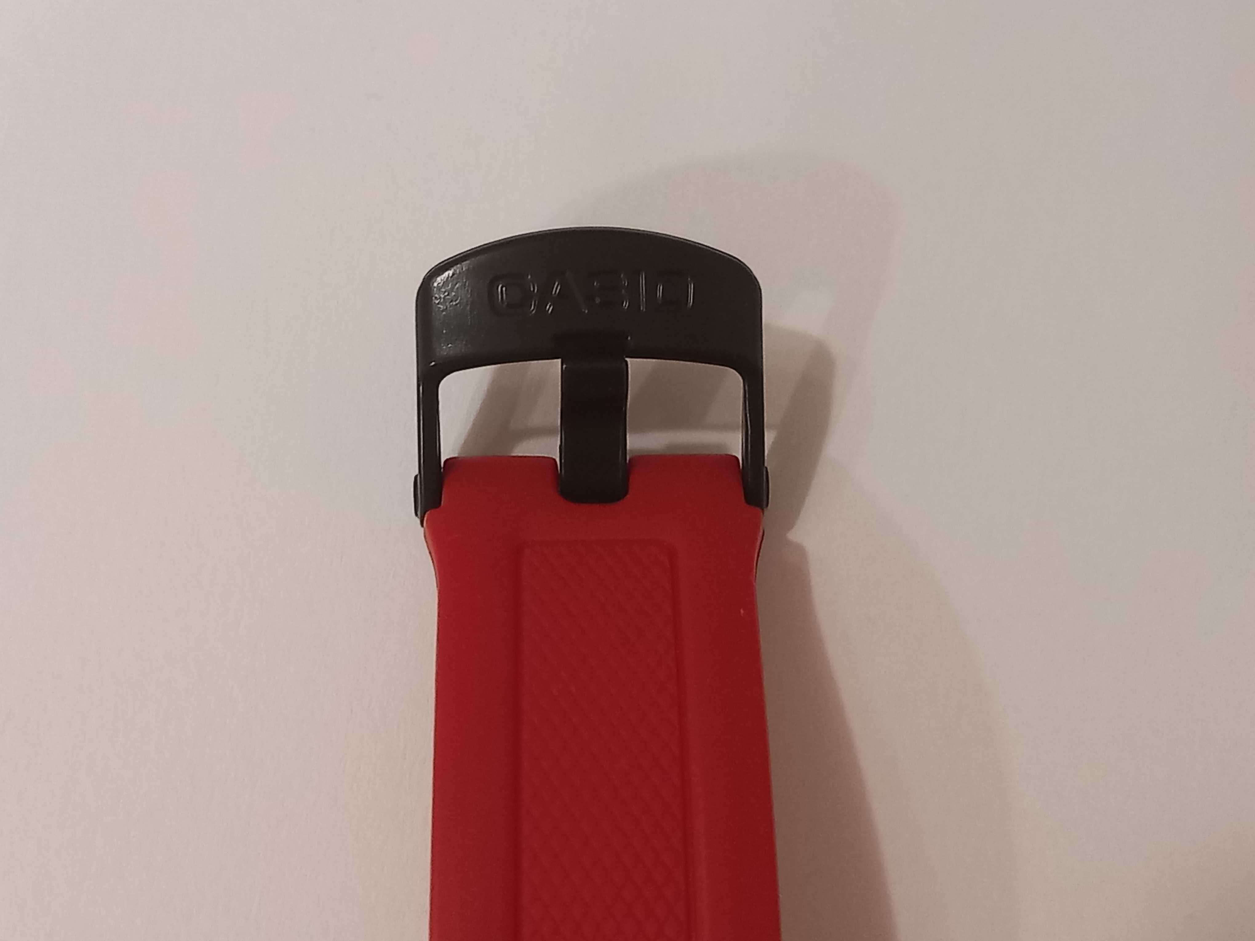 Zegarek Casio czerwony