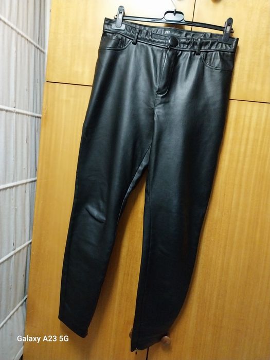 Calças de senhora