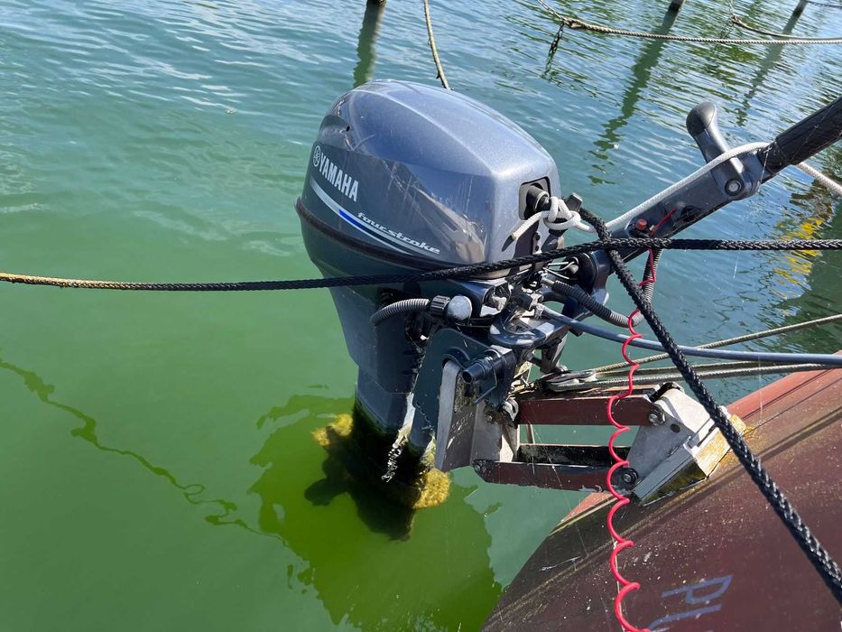 Żaglówka Tequila z silnikiem