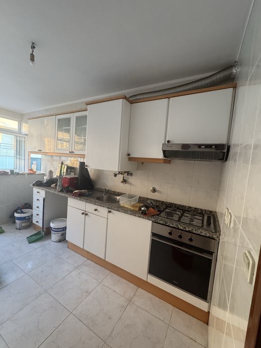 Arrenda-se apartamento t1