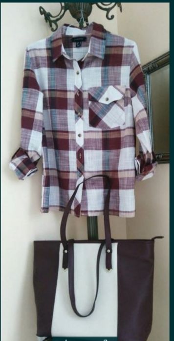 Piękna Torebka  z zamkiem