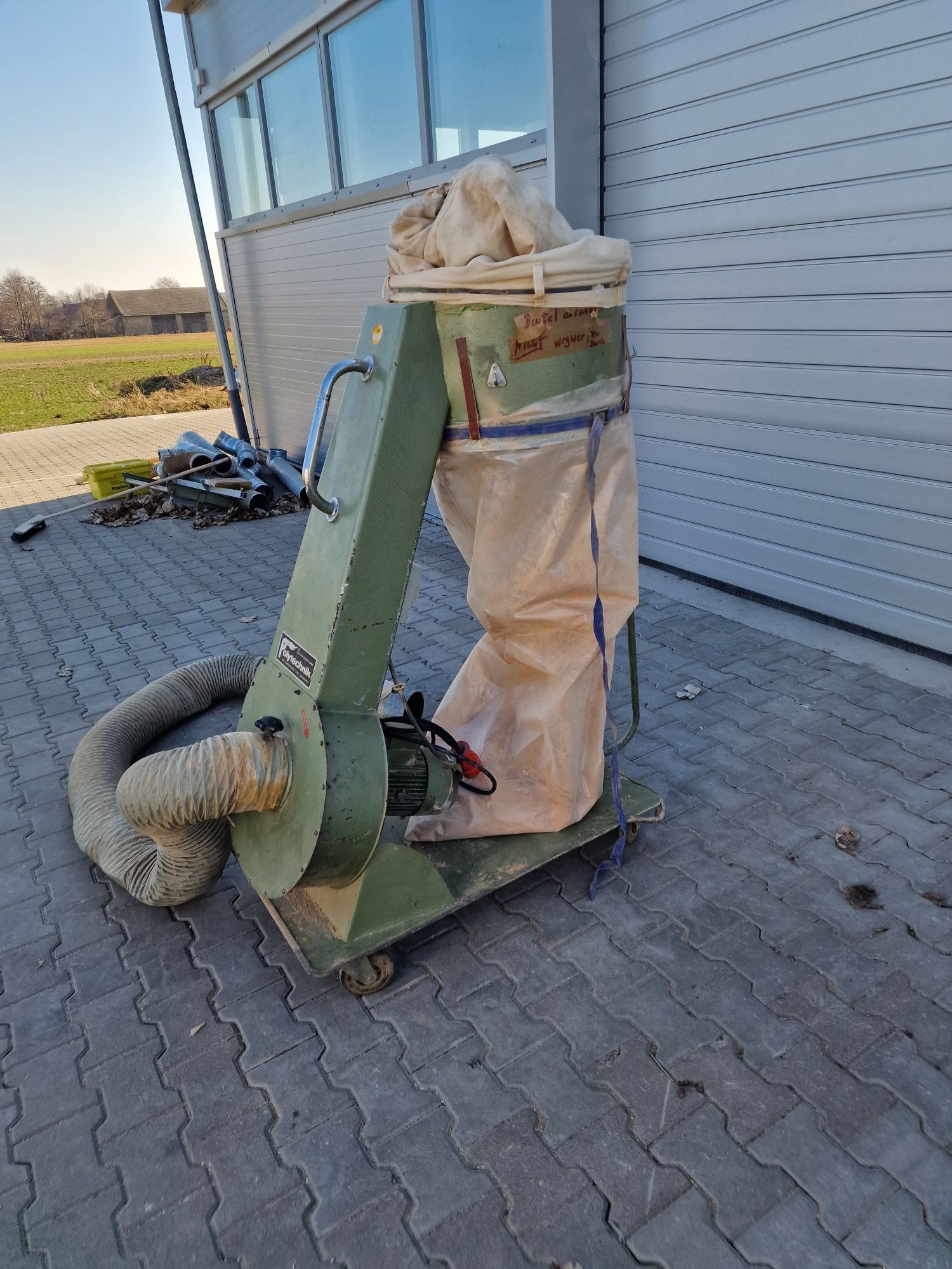 Odciąg do trocin Hocker Polytechnik 2,2kw Wentylator dmuchawa wyciąg