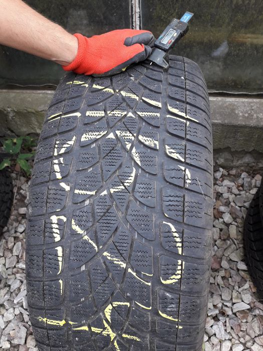 Opona Używana Zimowa 265/50R19 DUNLOP SP WINTER SPORT 3D 1szt