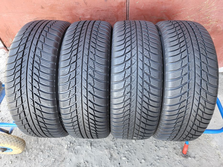 205/55/17 R17 Bridgestone Blizzak LM001 4шт ціна за 1шт зима шини