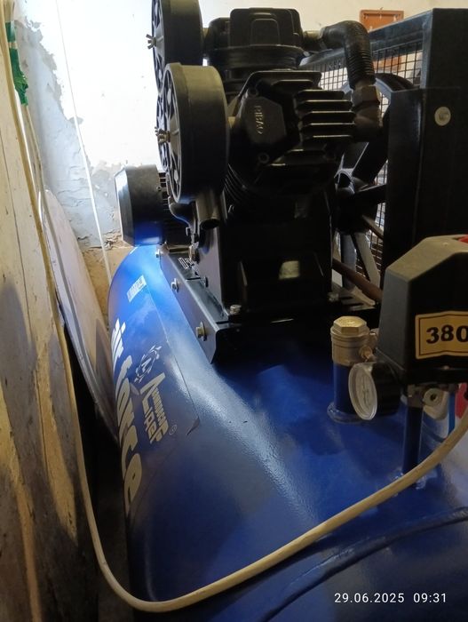 Компресор масляний 500 літрів недорого