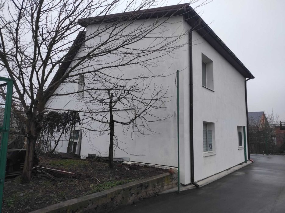 В оренду будинок в Пирогово. 5 кімнат, всі зручності, 8 соток.