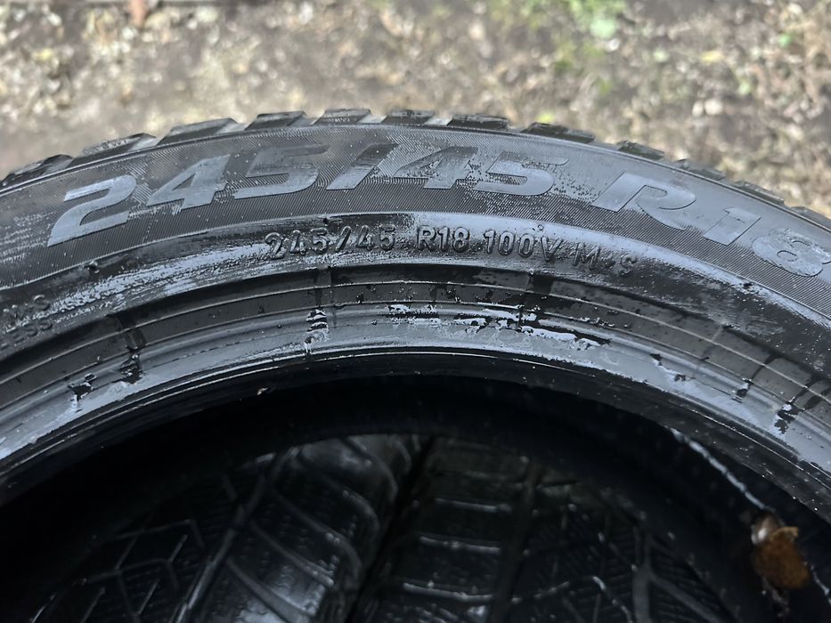 Шини зима Італія 245/45 R18 Pirelli , резина комплект Р18