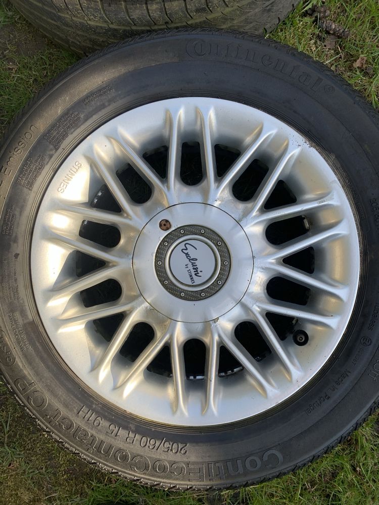 Alufelgi koła 5x120 BMW z oponami letnimi 205/60R15 91H