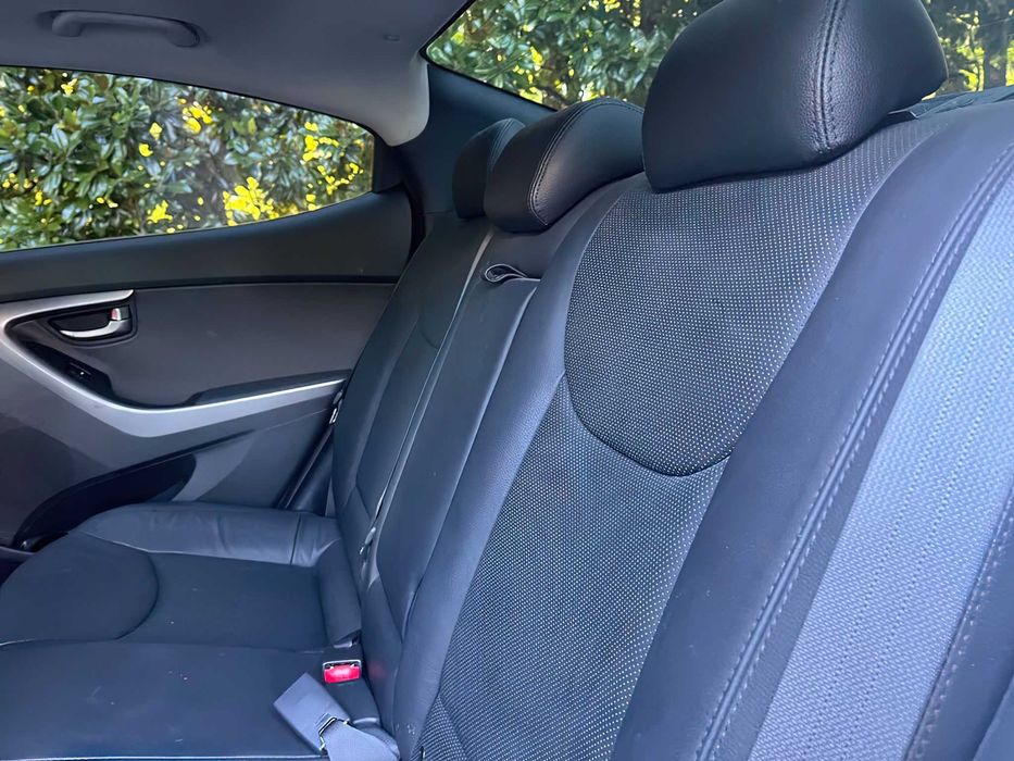 Hyundai Elantra Sport      2015