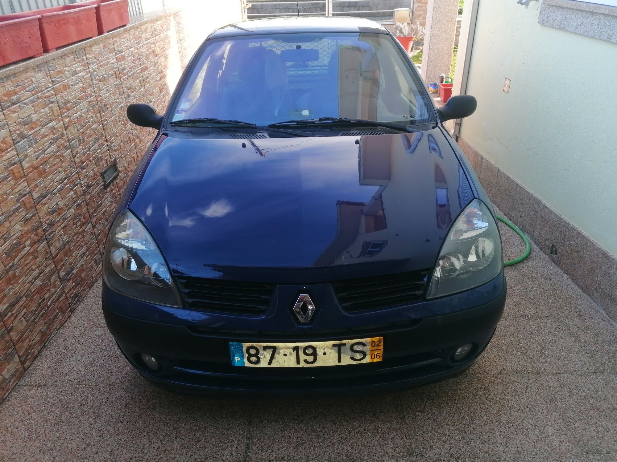 Renault clio 1 5 dci comercial