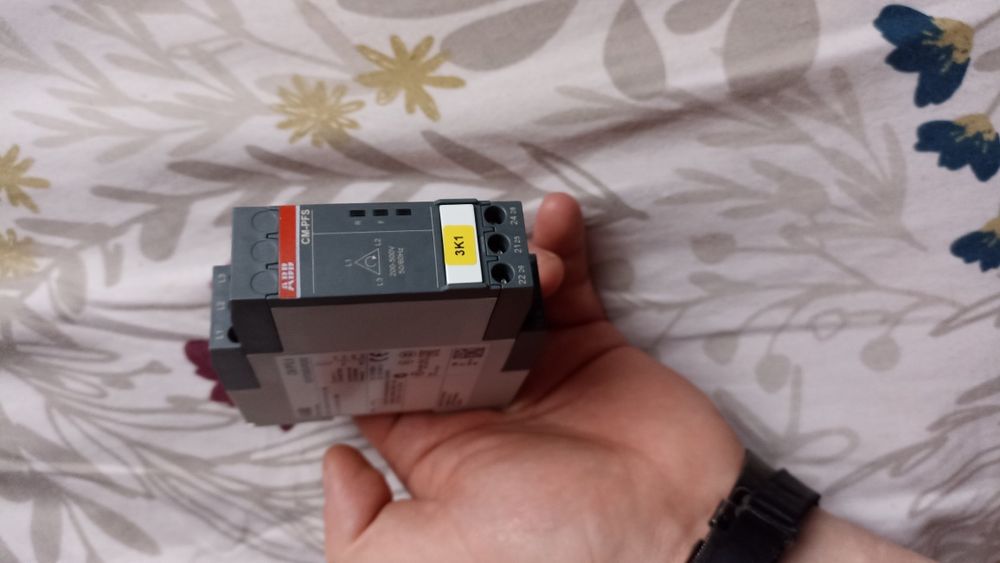 Реле контролю трифазної мережі виробництва ABB, модель CM-PFS.S