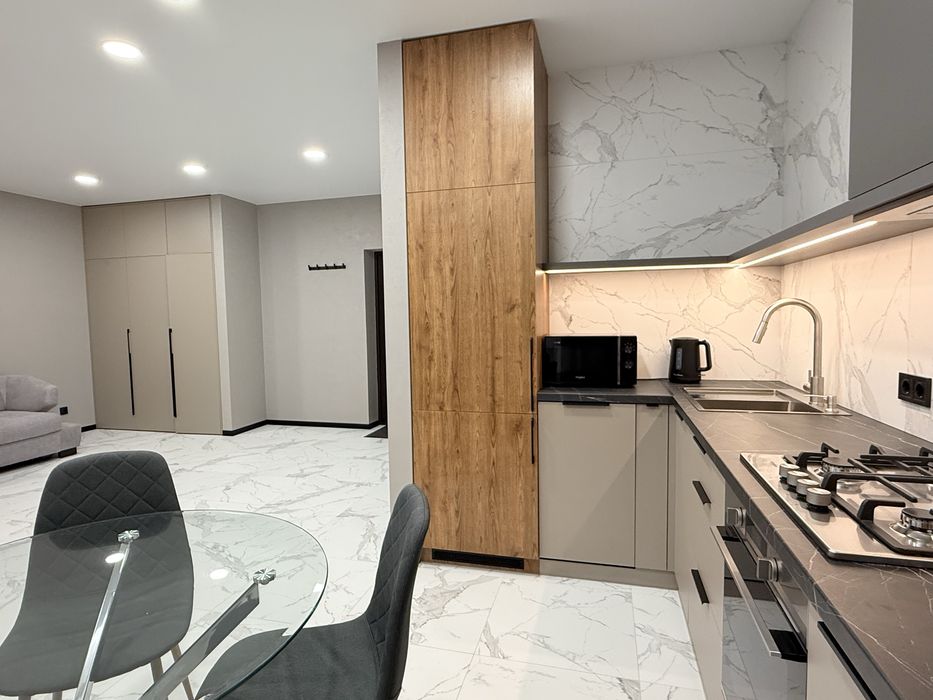 Чудова 1,5 квартира з ремонтом, меблями і технікою