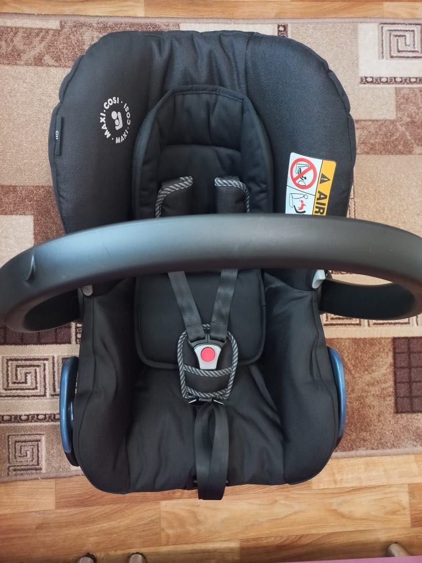 Автокрісло Maxi-Cosi Citi Essential Black