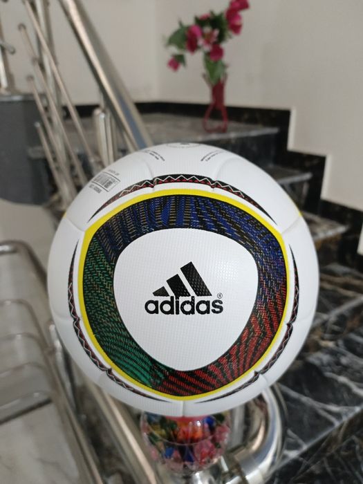 Piłka nożna Adidas Jabulani