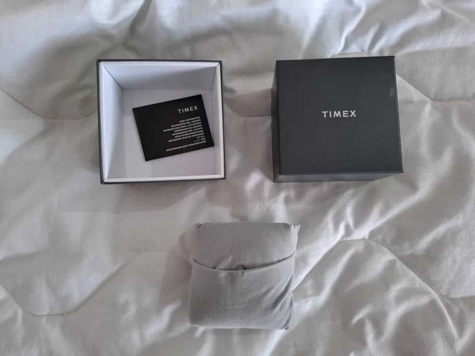 Timex World Time Reissue (movimento quartzo, analógico)