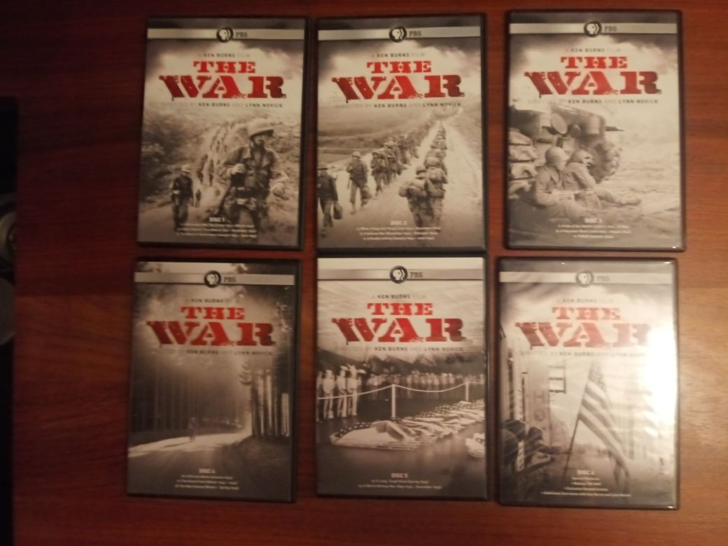 The War ładnie wydany serial na płytach CD