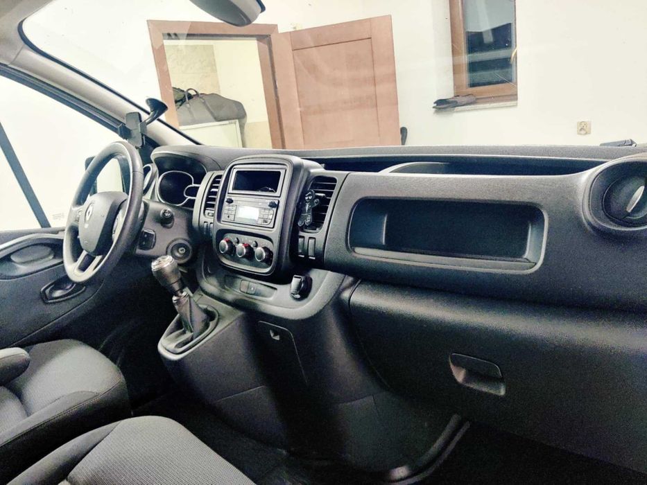 Renault Trafic +opony zimowe