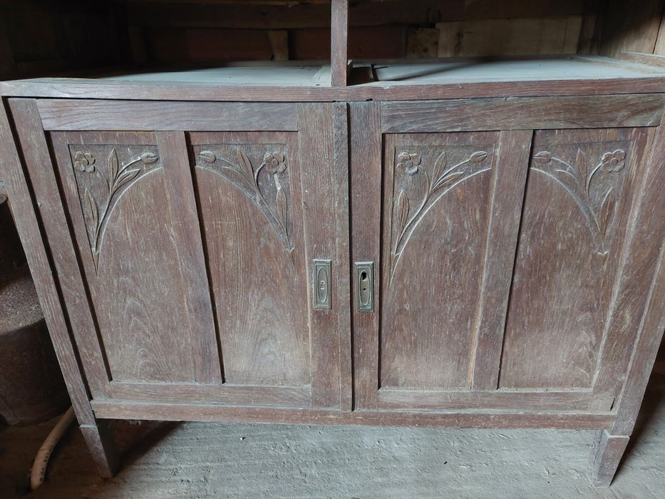 Móvel antigo para recuperar anos 30