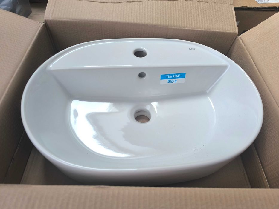 Umywalka nablatowa Roca Ref: A3270Y0000 - otwór na baterię i przelew