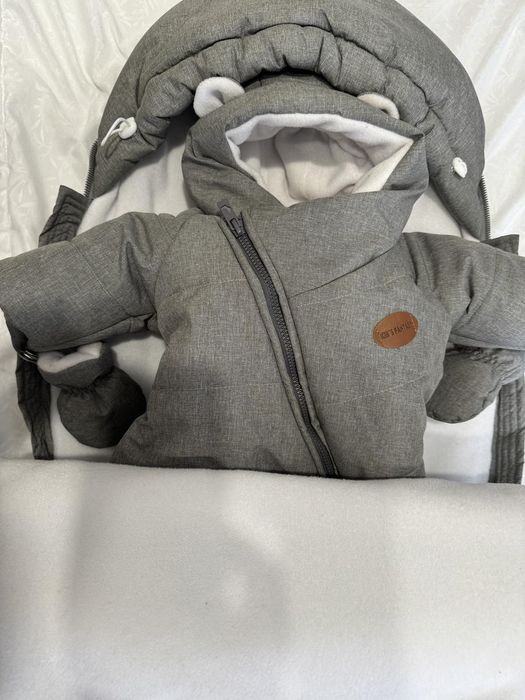 Конверт та комбінезон на виписку